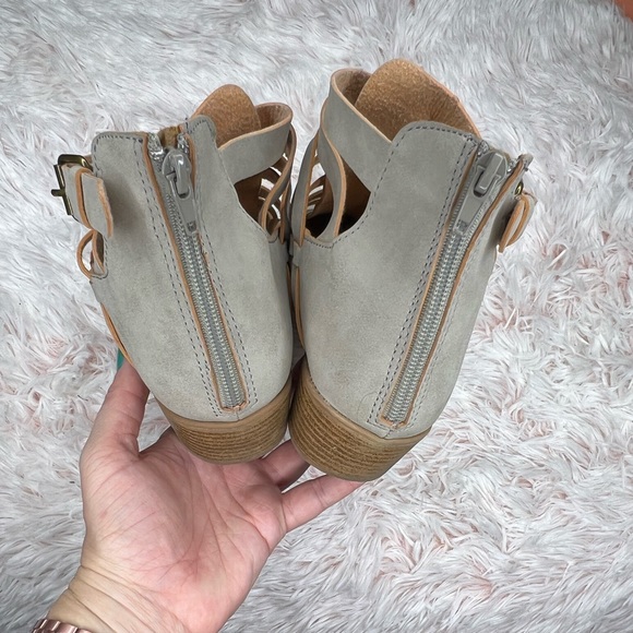 Ankle booties by Cupid size 11 - Picture 4 of 9